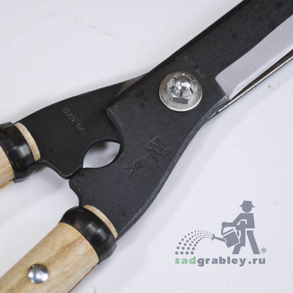 Ножницы садовые для живой изгороди, Yoshioka, 240мм/520мм, Aogami Ножницы садовые для живой изгороди, Yoshioka, 240мм/520мм, Aogami